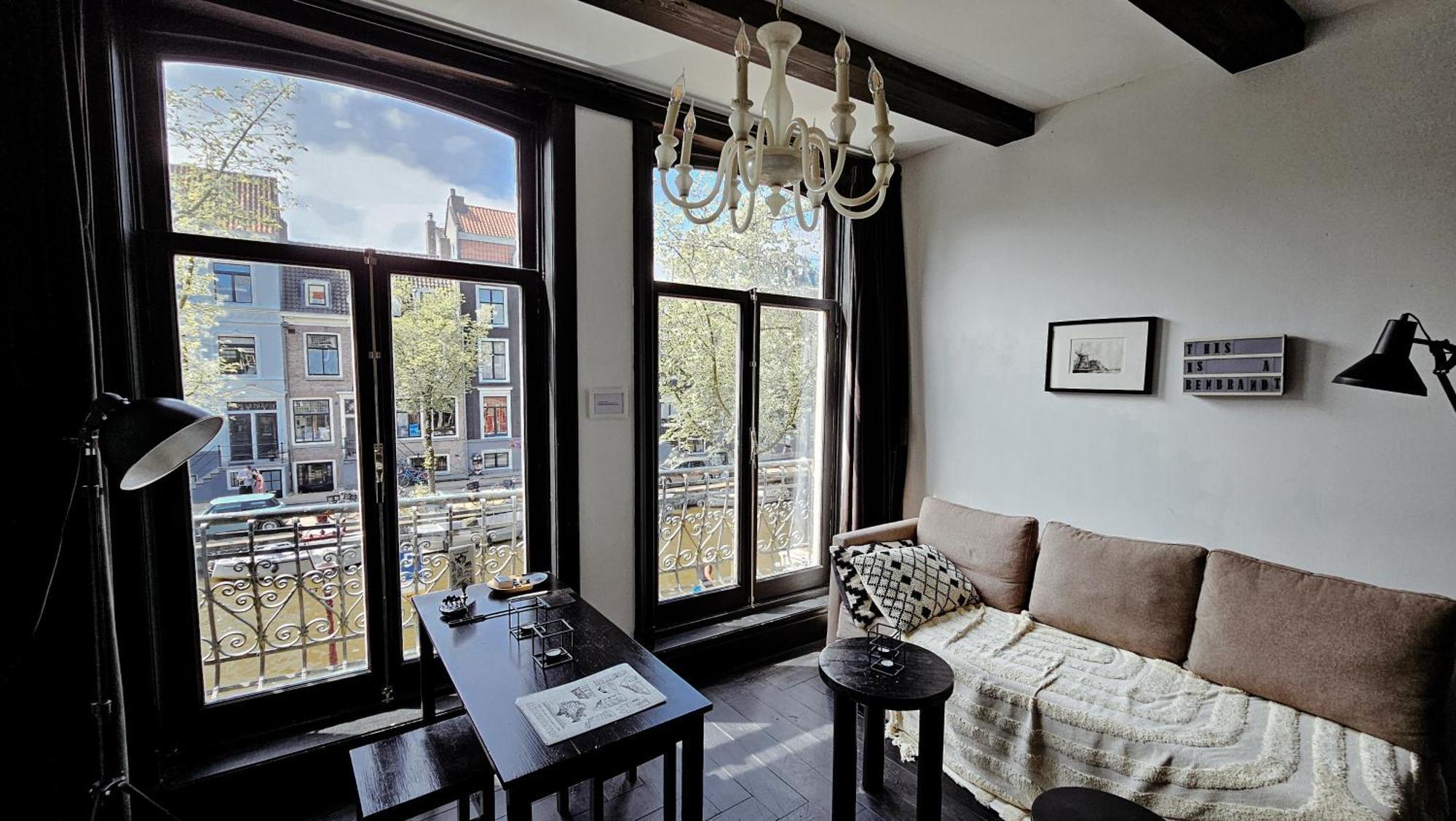 The Black Beauty Private Studio With Canal View From 1799 อัมสเตอร์ดัม ภายนอก รูปภาพ
